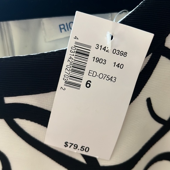 Black and Cream Shift Dress - Picture 4 of 5